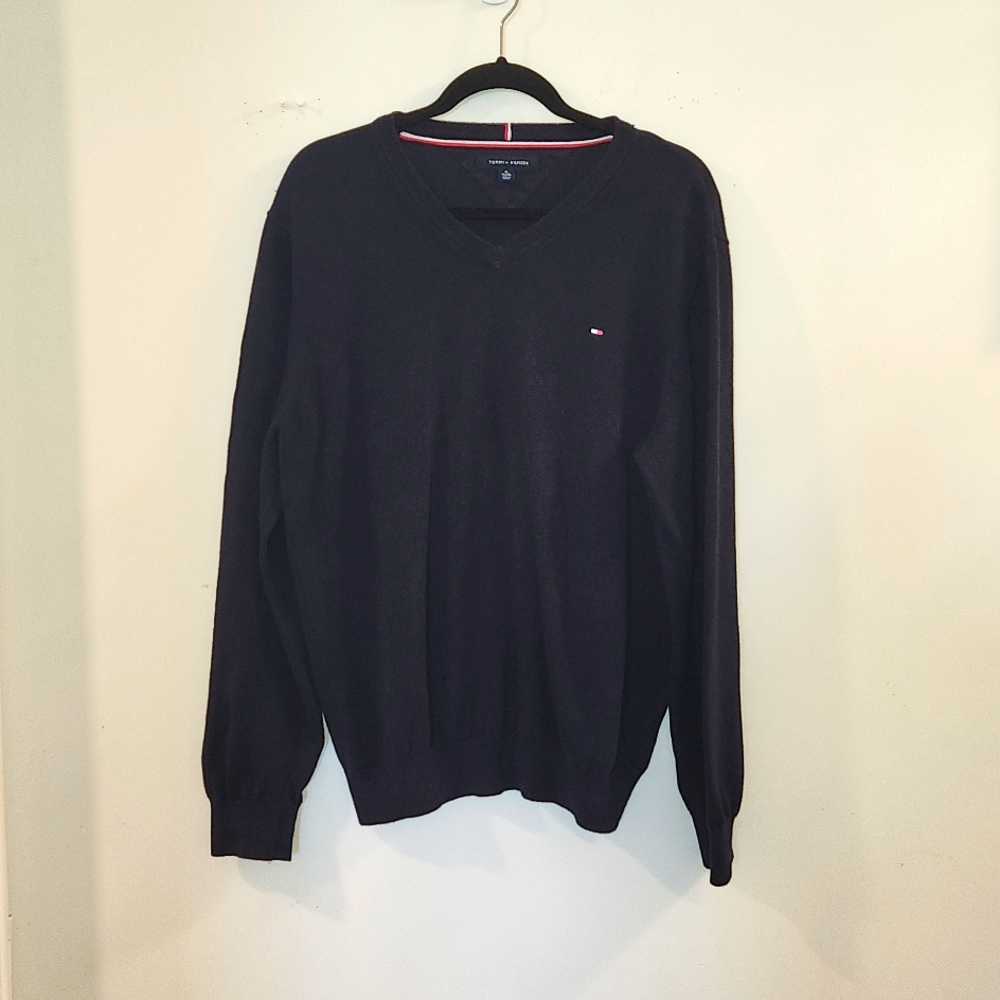 Tommy Hilfiger ~ Designer Men's V-Neck Longsleeved Sweater Navy Blue Size XL